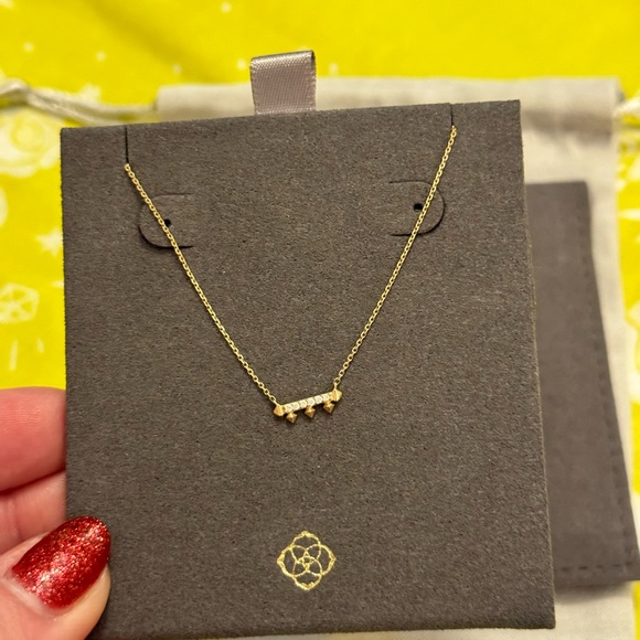 Kendra Scott Katy Pendant Necklace in White Diamond and 14K Solid Gold - Picture 2 of 3